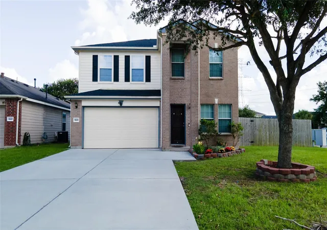 Photo 2 of Single family home for sale at 19331 Jordans Landing Ln, Richmond, TX 77407 | MLS# 72900483 | Listing updated on 2026-08-29