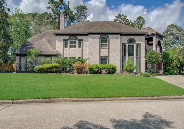 3rd image of 1703 Brookside Pine Ln, Kingwood, TX 77345 | MLS# 45010721