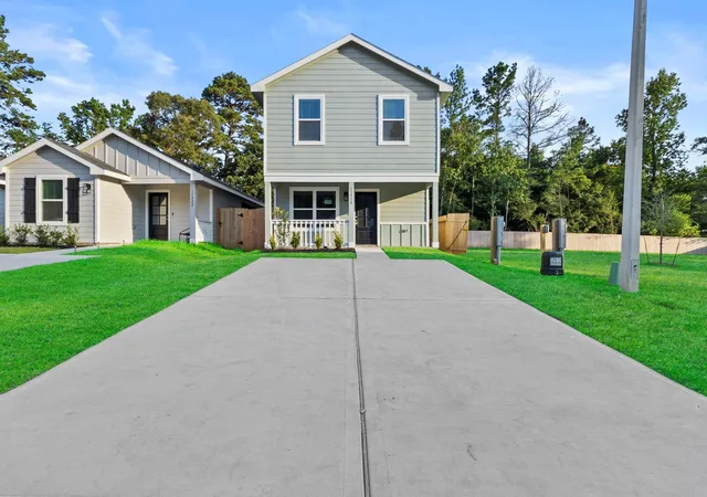 2nd image of 11918 Detar Ct, Willis, TX 77378 | MLS# 42031378