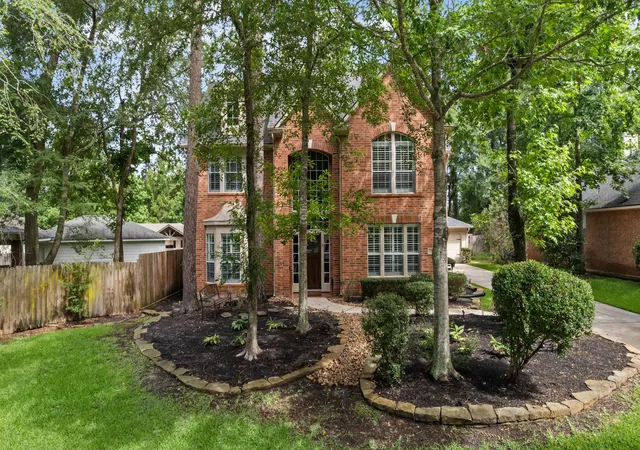 Homes for sale in The Woodlands, TX | 59 N Bluff Creek Cir, The Woodlands, TX 77382 | MLS# 43976121