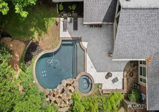 Homes for sale in The Woodlands, TX | 59 N Bluff Creek Cir, The Woodlands, TX 77382 | MLS# 43976121
