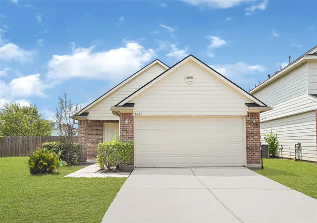 Photo 1 of Sale Pending at 1402 Elias Peak Ct, Houston, TX 77073 | MLS# 44246137 | Listing updated on 2026-09-09