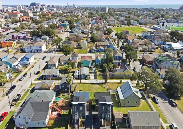 Photo 4 of Land for sale at 1118 30th Street, Galveston, TX 77550 | MLS# 81578114 | Listing updated on 2026-03-09