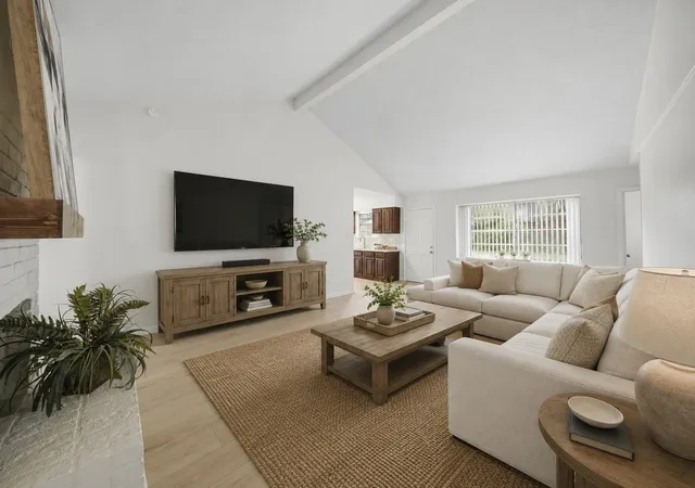 Photo 1 of Single family home for sale at 11502 Elmcroft Dr, Houston, TX 77099 | MLS# 77900764 | Listing updated on 2026-09-08