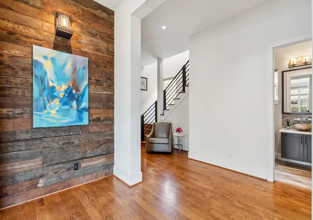 Photo 3 of Single family home for sale at 815 E 27th Street, Houston, TX 77009 | MLS# 7036624 | Listing updated on 2026-09-17