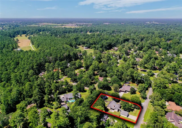 Photo 3 of Single family home for sale at 34605 Kara Ln, Pinehurst, TX 77362 | MLS# 14292955 | Listing updated on 2026-10-05