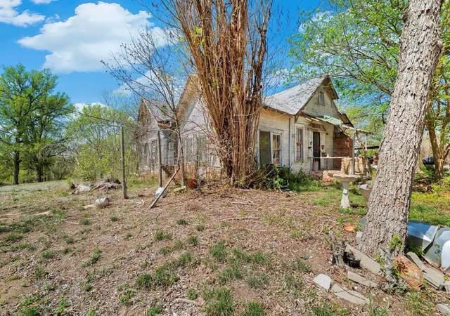 2nd image of 42 S Old Spanish Trl, Kyle, TX 78640 | MLS# 50155112