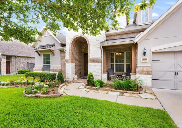 Photo 3 of Single family home for sale at 21210 Whistle Wood Dr, Richmond, TX 77406 | MLS# 21978555 | Listing updated on 2026-09-13