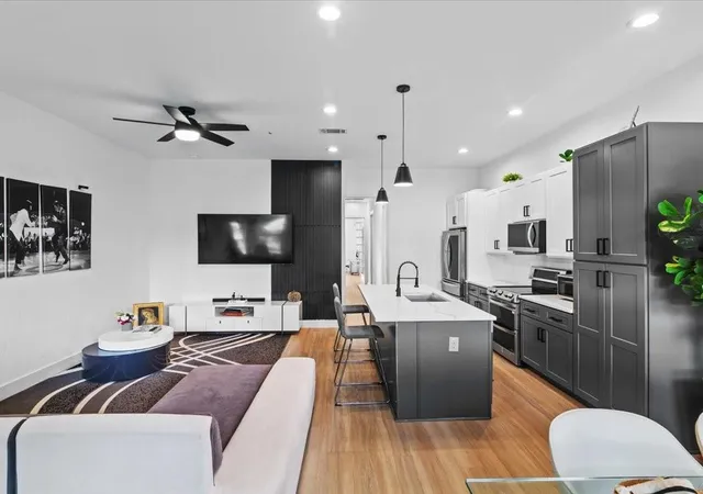 2nd image of 3549 Amos St, Houston, TX 77021