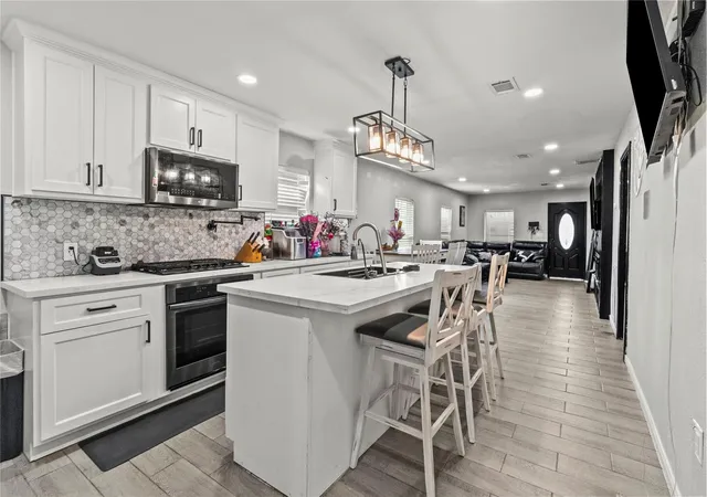 Photo 3 of Single family home for sale at 9739 Cargill St, Houston, TX 77029 | MLS# 39604502 | Listing updated on 2026-07-29