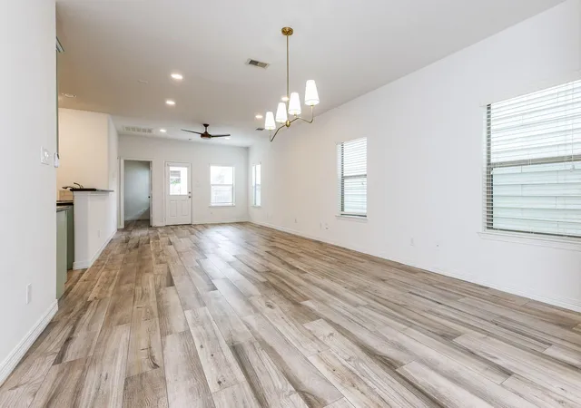 Photo 3 of Single family home for sale at 4655 Trembling Forest Ln, Houston, TX 77092 | MLS# 75269877 | Listing updated on 2026-08-05