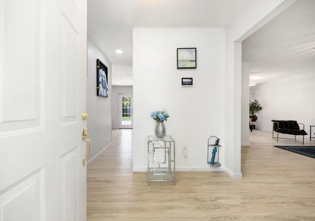 Photo 3 of Single family home for sale at 13423 Bridgepath Ln, Houston, TX 77041 | MLS# 67931626 | Listing updated on 2026-09-20