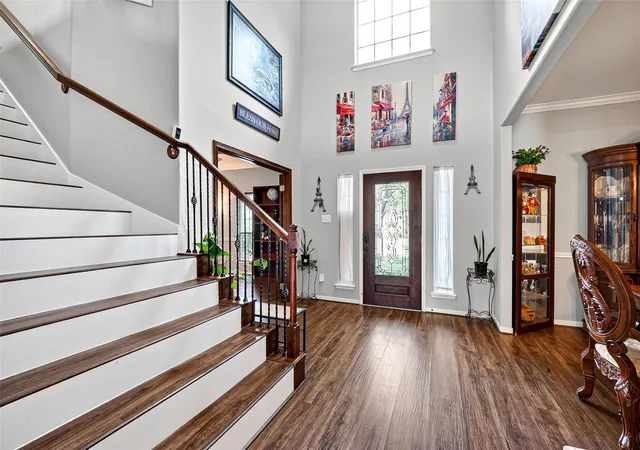 Photo 3 of Single family home for sale at 2221 Tracy Way, Deer Park, TX 77536 | MLS# 37910926 | Listing updated on 2026-08-31