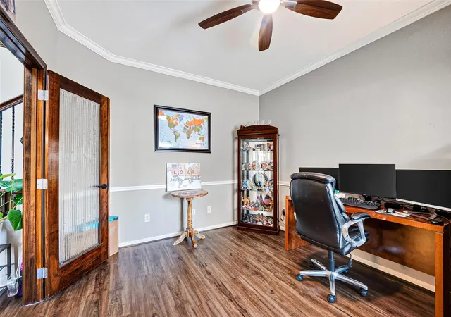 Photo 4 of Single family home for sale at 2221 Tracy Way, Deer Park, TX 77536 | MLS# 37910926 | Listing updated on 2026-08-31