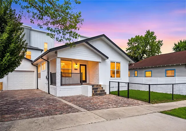 1st image of 110 Kendall St, Houston, TX 77003 | MLS# 30921070