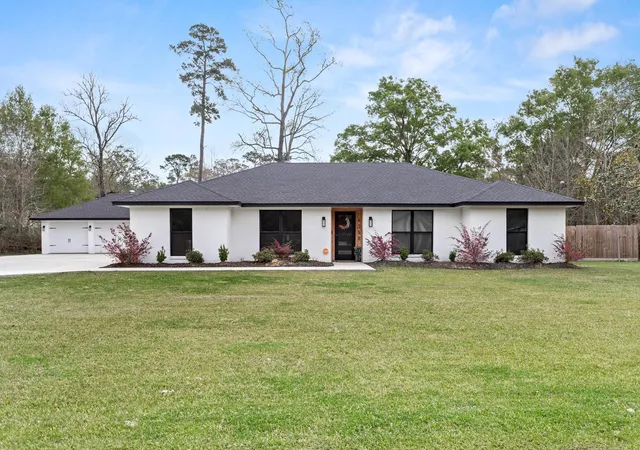 Photo 1 of Sale Pending at 4358 Mcfarland Cir, Orange, TX 77632 | MLS# 58566880 | Listing updated on 2026-09-11