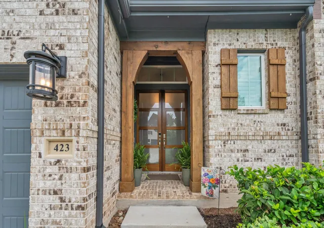 Homes for sale in Montgomery, TX | 423 N Hillary Step Pl, Montgomery, TX 77316 | MLS# 57885948