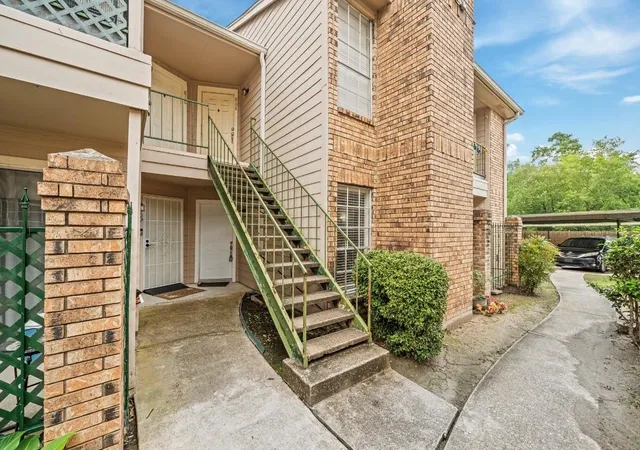 Homes for sale in Houston, TX | 3770 Lovers Wood Ln #807, Houston, TX 77014 | MLS# 29079259