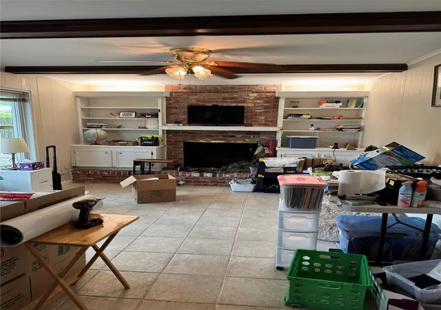 2nd image of 315 Willow Vista Dr, El Lago, TX 77586 | MLS# 793393