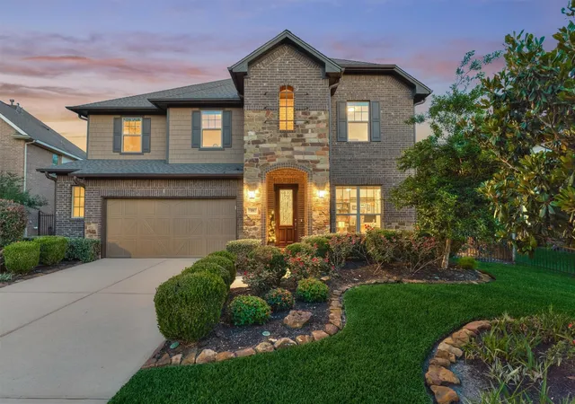 1st image of 18 Shire Glen Pl, Magnolia, TX 77354 | MLS# 47736874