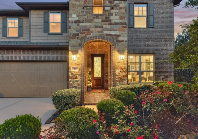 2nd image of 18 Shire Glen Pl, Magnolia, TX 77354 | MLS# 47736874