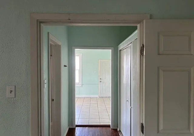 Listing Photo 4 - Condo for sale in building located at 4725Th Ave R 1/2, Galveston, TX 77551