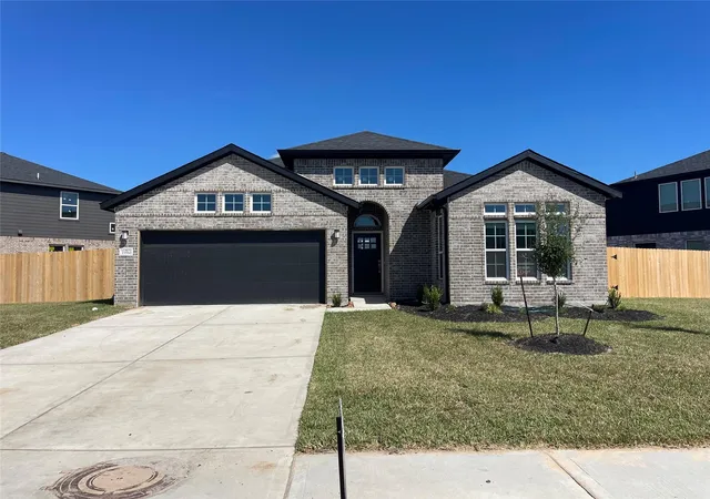 Photo 1 of Single family home for sale at 23510 Zinfandel Dr, Alvin, TX 77511 | MLS# 43649219 | Listing updated on 2026-09-19