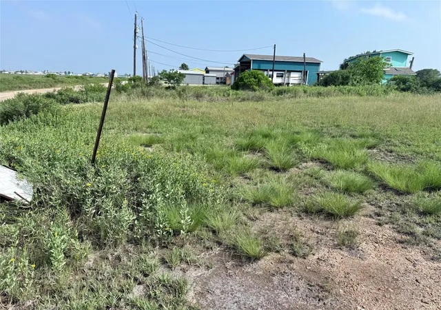 Homes for sale in Sargent, TX | 1841 Hall Ave, Sargent, TX 77414 | MLS# 81527443