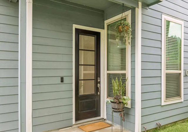 4th image of 5013 Lehman Oaks Dr, Houston, TX 77018 | MLS# 88975349
