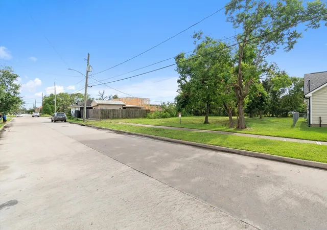 Photo 3 of Land for sale at 1711 Benson St, Houston, TX 77020 | MLS# 39700424 | Listing updated on 2026-03-27