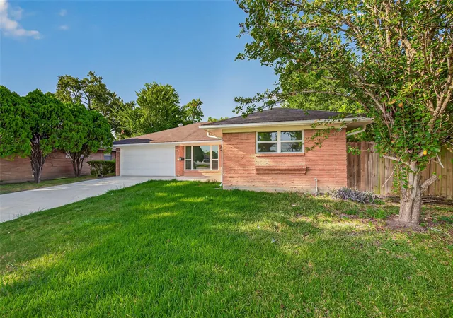 5th image of 6846 Beechnut St, Houston, TX 77074 | MLS# 78238046