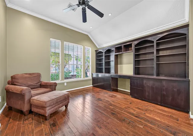 Photo 4 of Sale Pending at 9302 Cantata Ct, Houston, TX 77040 | MLS# 4231505 | Listing updated on 2026-09-17