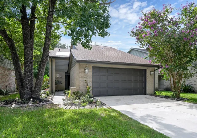Photo 1 of Single family home for sale at 16626 Shrub Oak Dr, Humble, TX 77396 | MLS# 14941138 | Listing updated on 2026-07-27