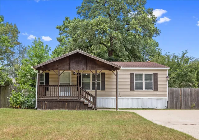 Photo 1 of Single family home for sale at 9642 Live Oak Trl, Willis, TX 77318 | MLS# 20792455 | Listing updated on 2026-09-19