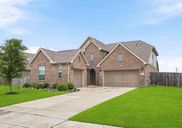 Photo 33 of Sale Pending at 4307 Annandale Ln, Rosharon, TX 77583 | MLS# 62324881 | Listing updated on 2026-08-24