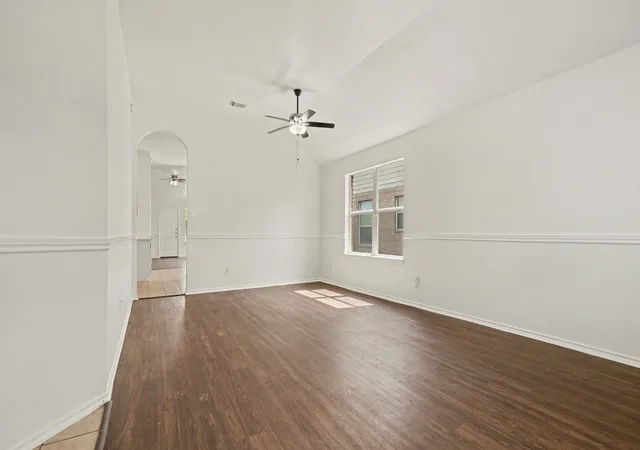 Photo 4 of Single family home for sale at 1819 Manor Dr, Baytown, TX 77521 | MLS# 43526677 | Listing updated on 2026-08-31