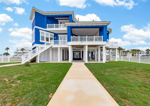 Photo 2 of Single family home for sale at 20719 E Sunset Bay Dr, Galveston, TX 77554 | MLS# 38378694 | Listing updated on 2026-06-06