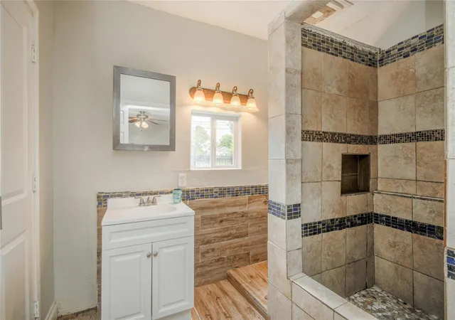 5th image of 911 Wooding St, Houston, TX 77011 | MLS# 2148165