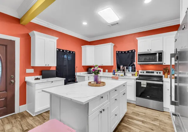 5th image of 341 12Th St, Port Arthur, TX 77640 | MLS# 48931534