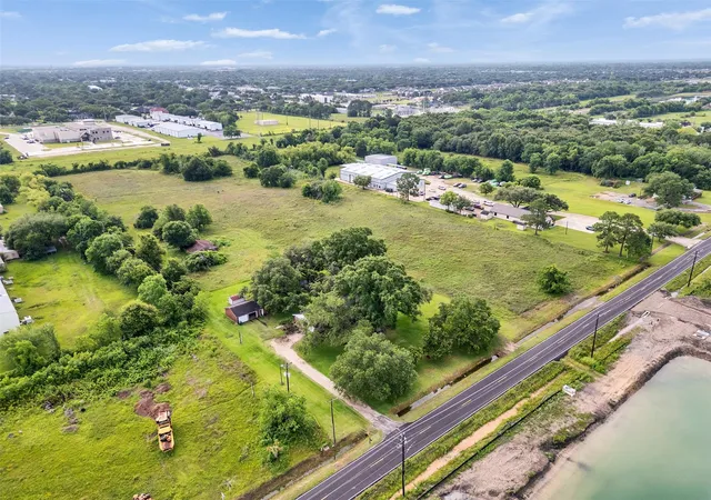 4th image of 2453 Roy Rd, Pearland, TX 77581 | MLS# 31879515