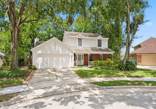Photo 3 of Single family home for sale at 2508 Sawyer Dr, Seabrook, TX 77586 | MLS# 9878604 | Listing updated on 2026-09-12