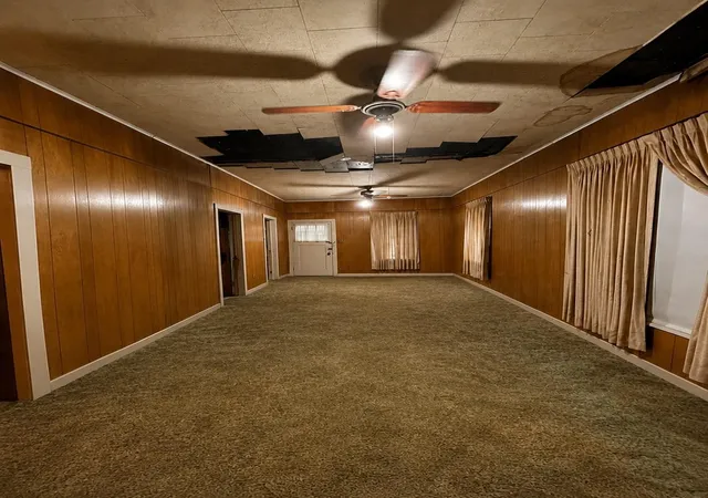 Photo 3 of Single family home for sale at 505 West 6th St, Brenham, TX 77833 | MLS# 29227579 | Listing updated on 2026-08-19