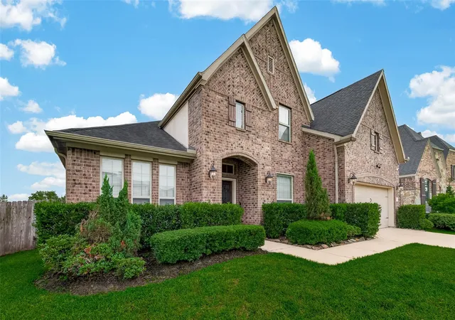 Photo 3 of Single family home for sale at 19859 Sonterra Ln, Richmond, TX 77407 | MLS# 80315190 | Listing updated on 2026-08-22