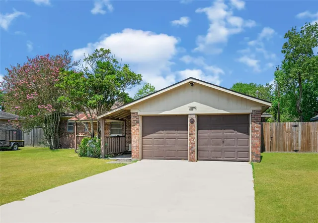 Photo 1 of Single family home for sale at 4811 25th Street, Dickinson, TX 77539 | MLS# 48780900 | Listing updated on 2026-09-14