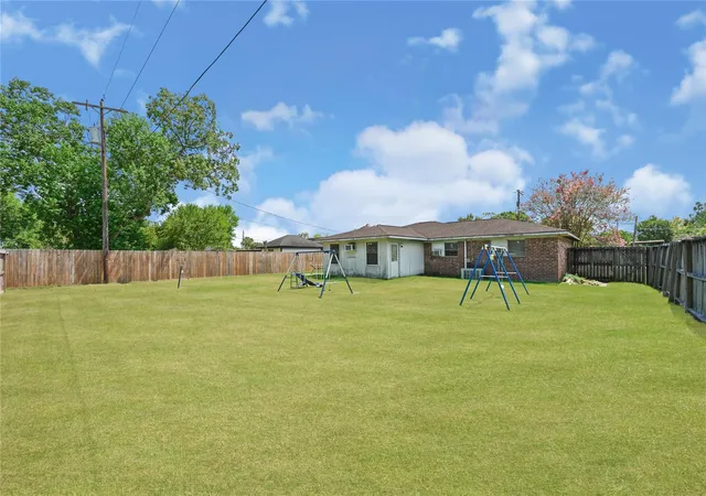 Photo 3 of Single family home for sale at 4811 25th Street, Dickinson, TX 77539 | MLS# 48780900 | Listing updated on 2026-09-14