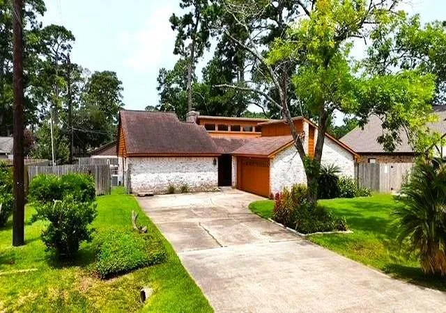 Photo 1 of Sale Pending at 7307 Ironwood Ln N, Baytown, TX 77521 | MLS# 10814569 | Listing updated on 2026-09-19