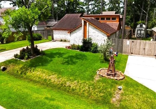 Photo 3 of Sale Pending at 7307 Ironwood Ln N, Baytown, TX 77521 | MLS# 10814569 | Listing updated on 2026-09-19