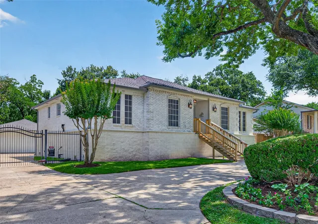 2nd image of 15310 Philippine St, Jersey Village, TX 77040 | MLS# 42955888