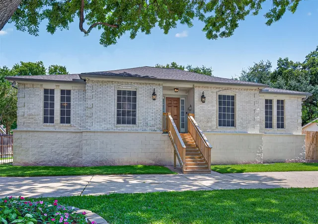 3rd image of 15310 Philippine St, Jersey Village, TX 77040 | MLS# 42955888