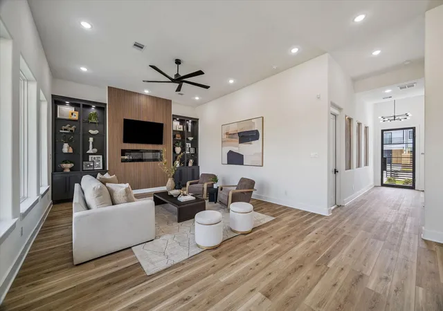 Photo 1 of Single family home for sale at 4101 Kewanee St, Houston, TX 77051 | MLS# 88771873 | Listing updated on 2026-09-03